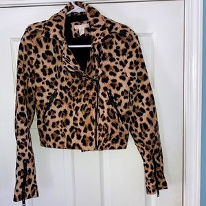 Bold leopard print H&M coat